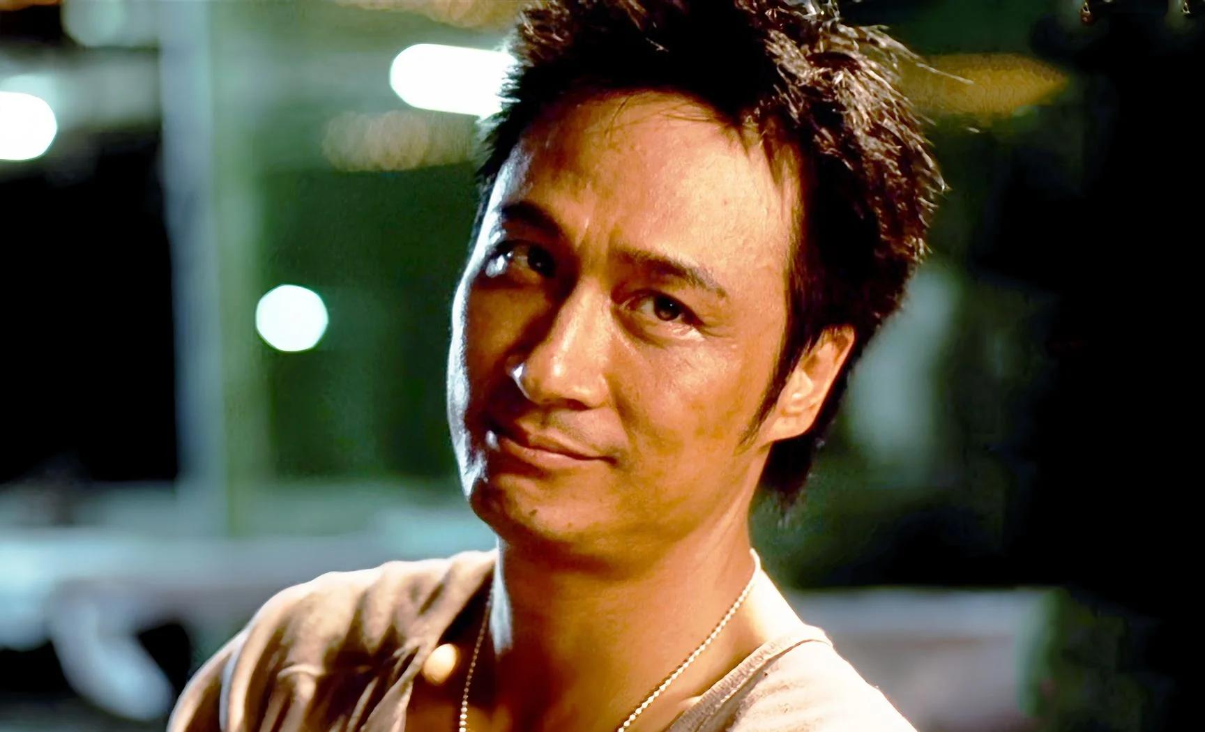 亚博体育-包含浓眉哥重返赛场,险胜首场状态出色,SKT观众沸腾!观众掌声雷动的词条-亚博体育