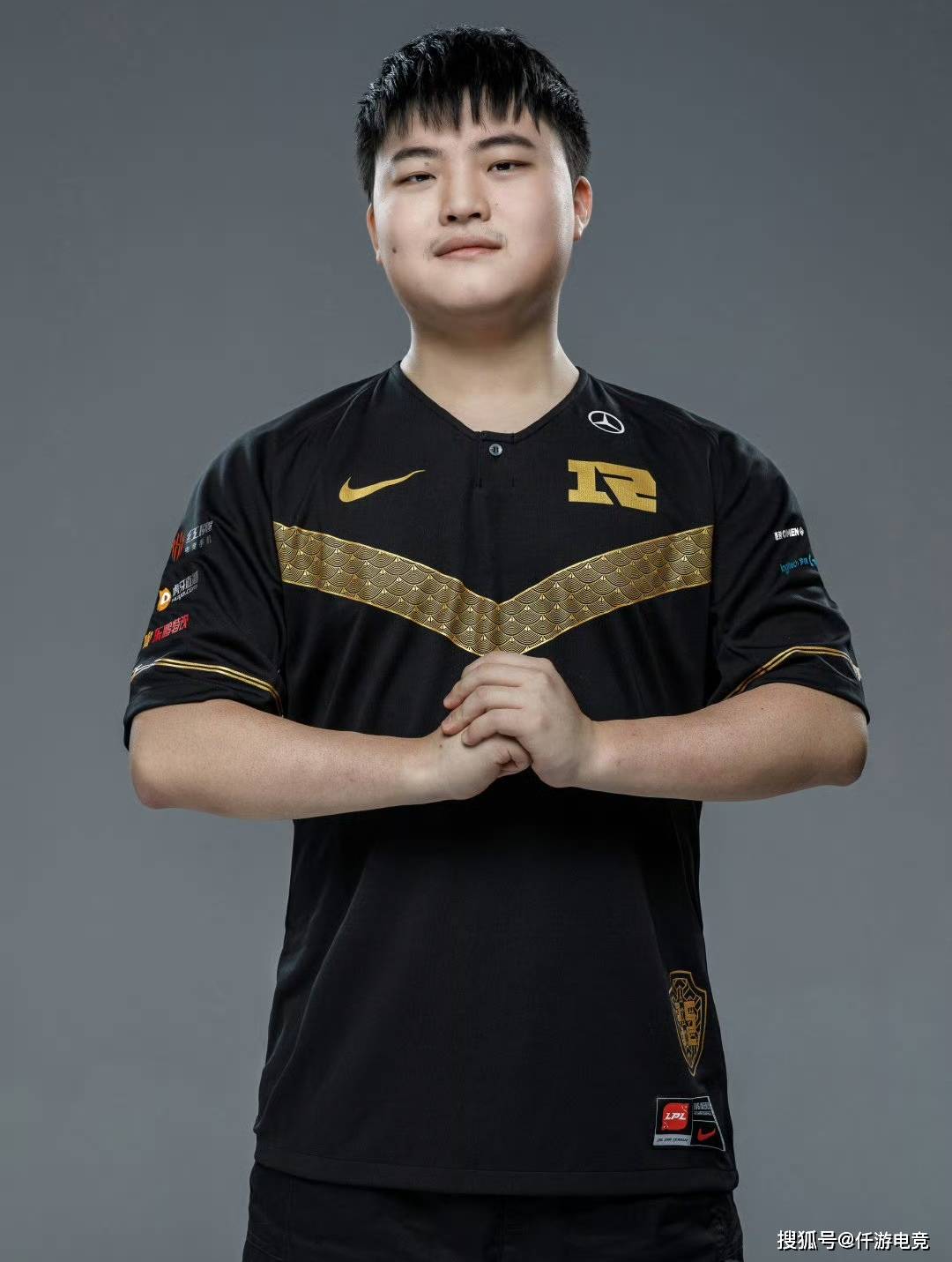 亚博体育-Rookie官方宣布最后时刻胜出新规，RNG引发争议！气势如虹延续-亚博体育