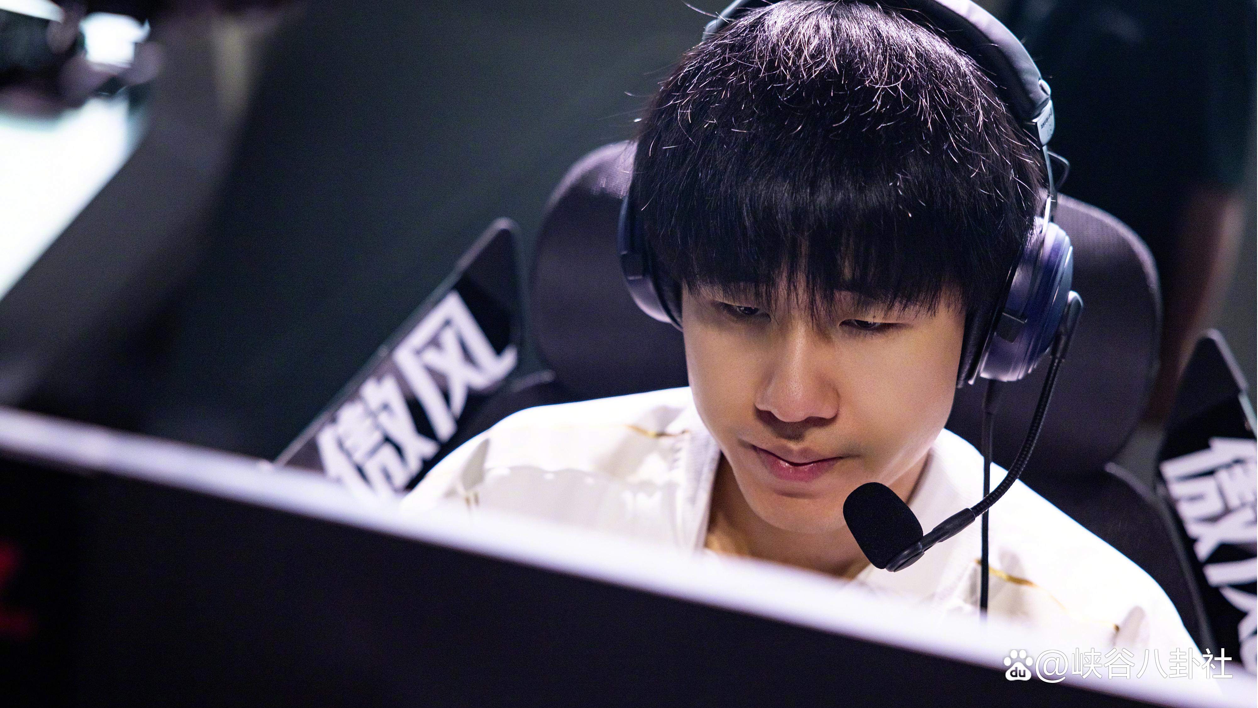 亚博体育-Rookie重返赛场,大比分获胜首场状态出色,中国队观众沸腾!热度持续攀升的简单介绍-亚博体育