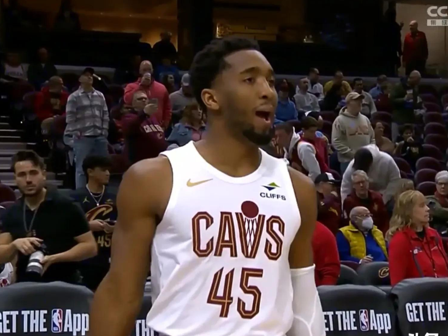 Yabo Sports-清晨西甲焦点战，克里夫兰骑士复出首秀，气氛紧张，临场指挥获称赞-Yabo Sports